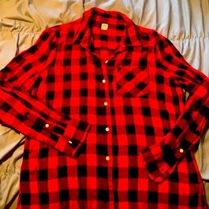 Gently used, GAP Small pattern~Buffalo Plaid Flannel ❤️🖤
